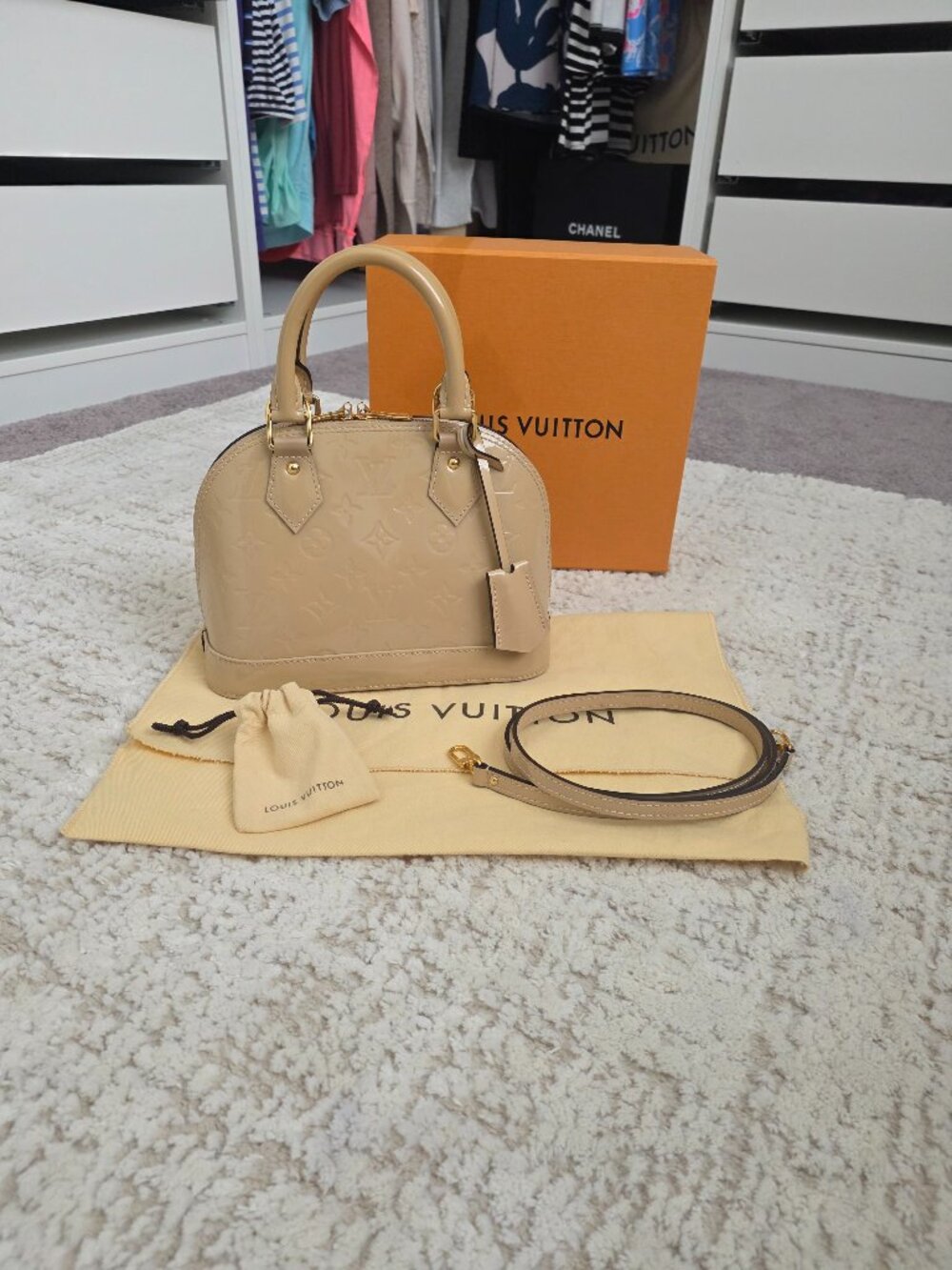 Louis Vuitton Beige Alma BB Glossy Vernis Leather